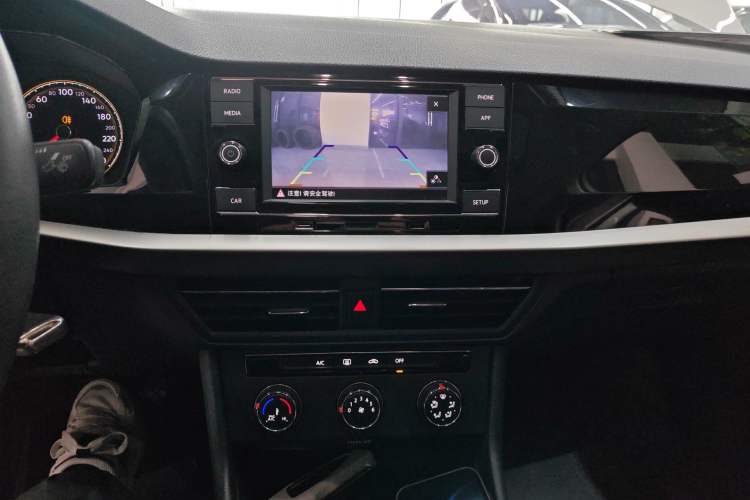 Used Volkswagen Lavida 2018 280TSI DSG Comfort Edition China V Standard Audio And AC Panel