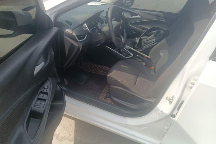 Used Chevrolet Cavalier 2021 325T Automatic Enjoyment Edition
