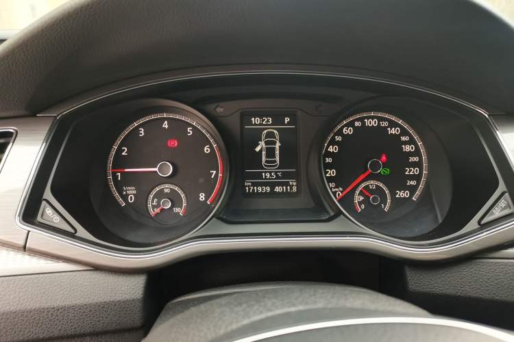 Used Volkswagen Passat 2017 330TSI DSG Luxury Edition