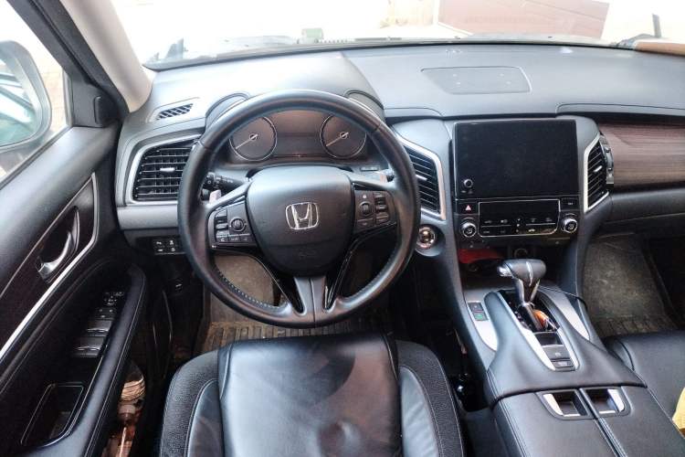 Used Honda Avancier 2017 240TURBO Two-Wheel Drive Premium Edition