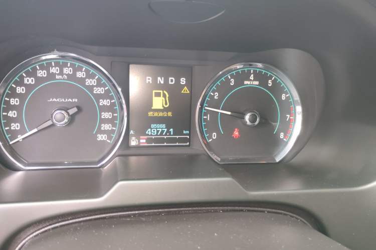 Used Jaguar XF 2015 XF 2.0T 80th Anniversary Collector's Edition
