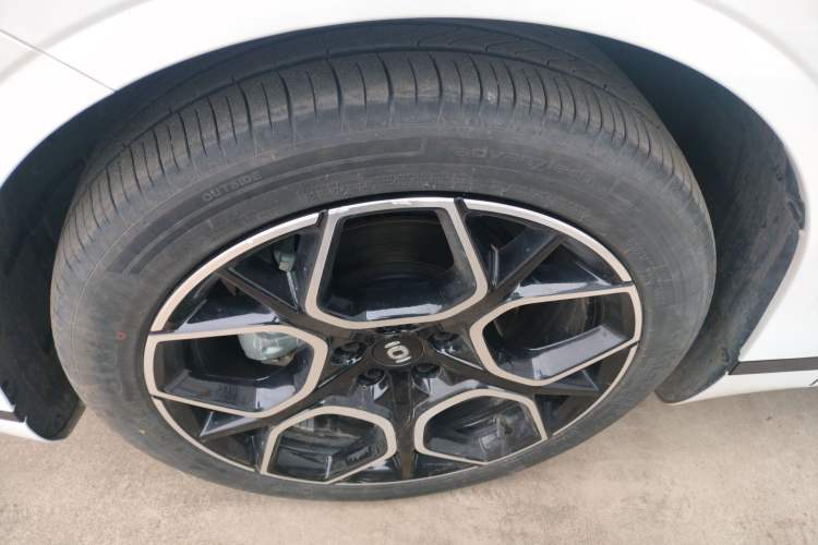 Used Qiyuan A07 2025 Blue Whale Extended-Range 230 Prestige Model