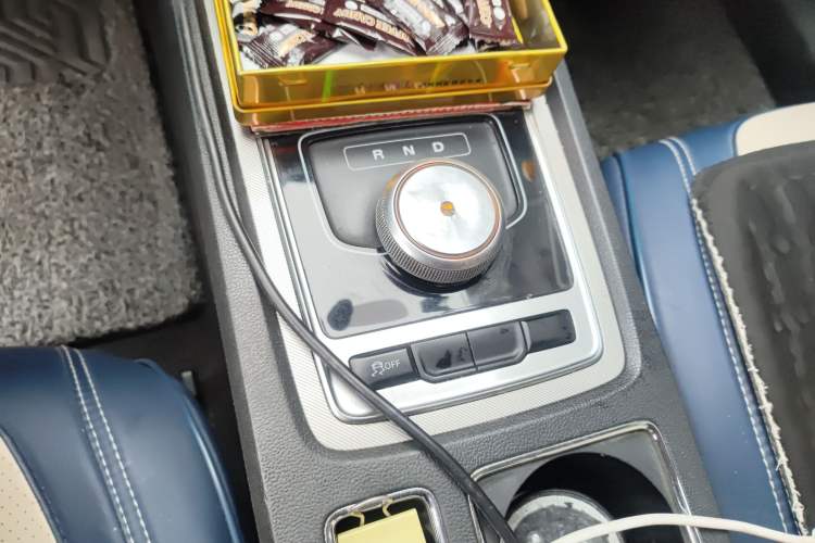 Used Roewe i6 New Energy 2017 45T Hybrid Connect & Smart Enjoyment Edition
