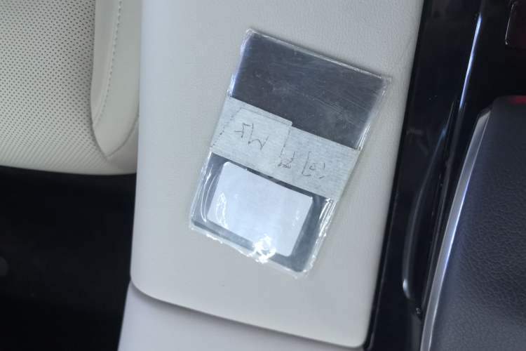 Used Hima AITO M5 2022 Extended-Range Four-Wheel Drive Performance Version
