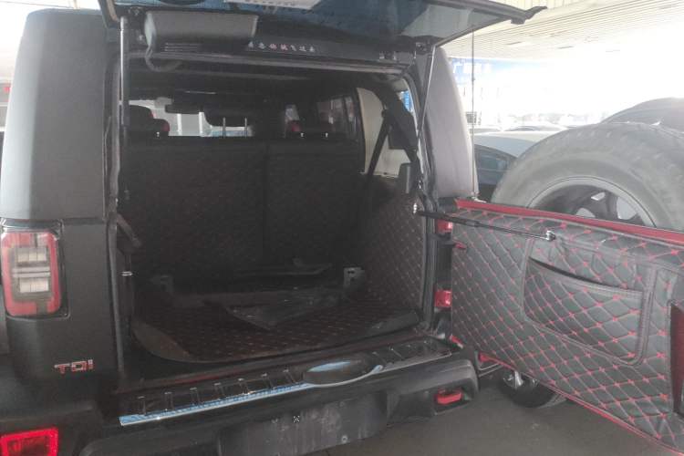 Used BAIC Off-Road BJ40 2023 2.0D Automatic Four-Wheel Drive Blade Hero Edition Adventurer Type
