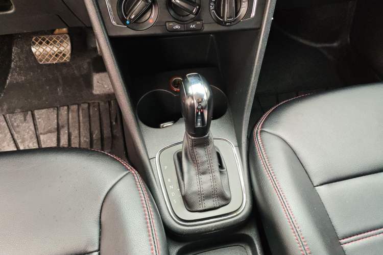 Used Volkswagen Polo 2014 1.4L Automatic Comfort Edition