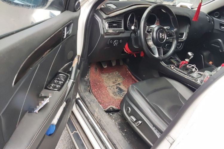 Used Zotye T600 2016 Sport Edition 1.5T Manual Luxury Model Driver Seat