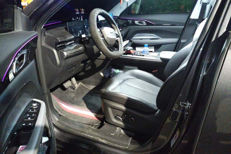 Used Oshan Z6 2023 Blue Whale 1.5T DCT Smart-Led City Edition