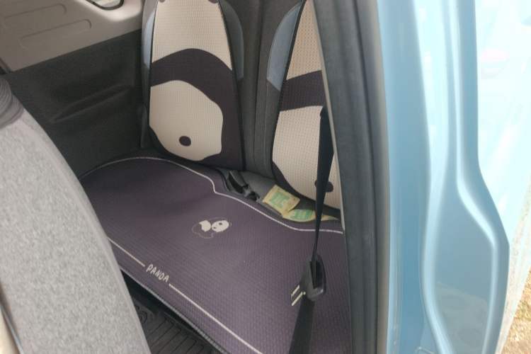 Used Geely Galaxy Panda 2023 Panda Mini 200km Endurance Bear