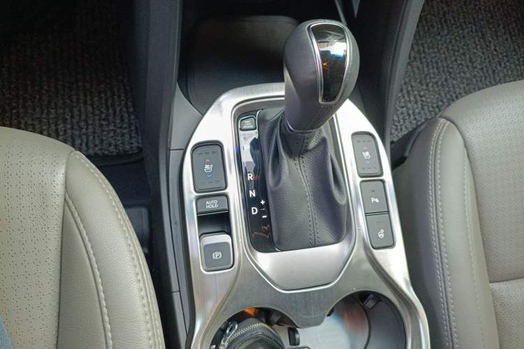 Used Hyundai Grand SantaFe 2013 3.0L 7-Seater 4x4 Flagship Edition