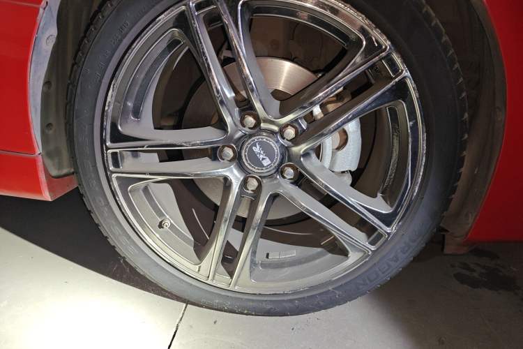 Used Mazda 6 2012 Coupe 2.0L Automatic Luxury Edition Right Front Wheel Hub