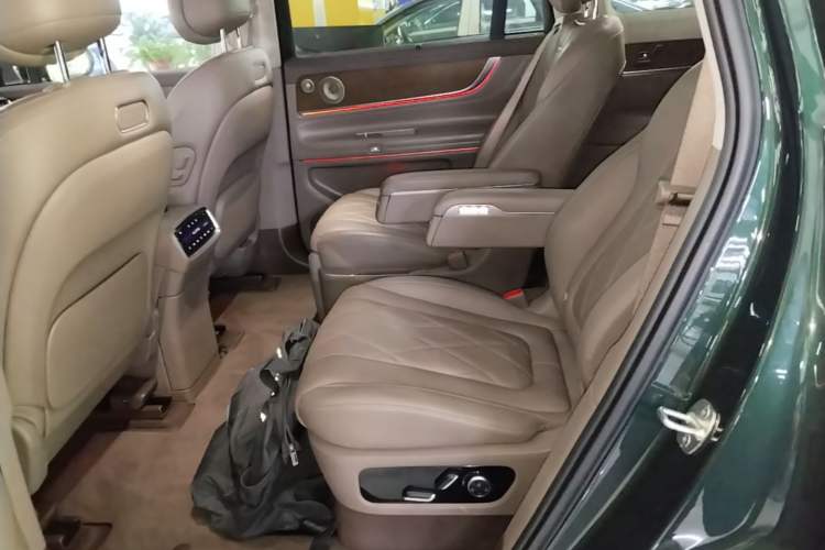 Used Hima AITO M9 2024 Range-Extended Ultra Version 52 kWh 6-Seater Model
