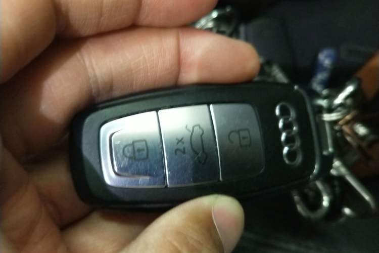 Used Audi A4L 2018 30th Anniversary Edition 40 TFSI Fashion Model Vehicle Key