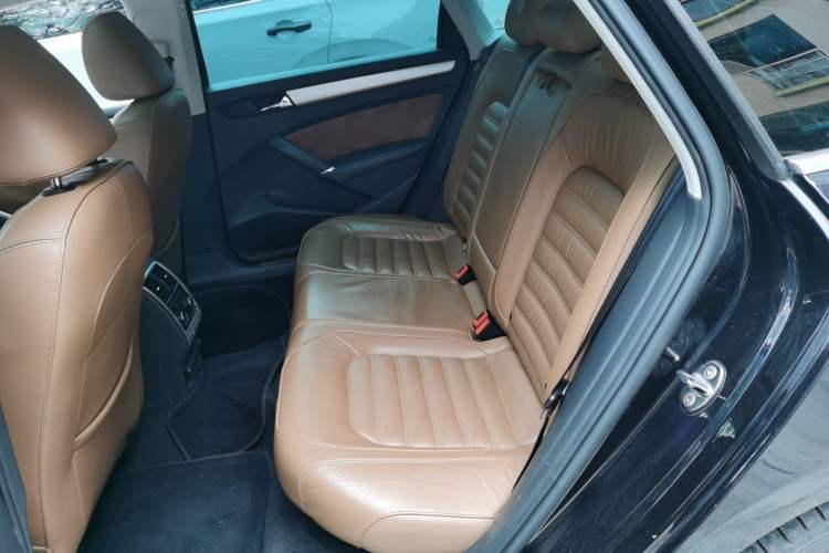 Used Volkswagen Passat 2014 1.8TSI DSG Prestige Navigation Edition
