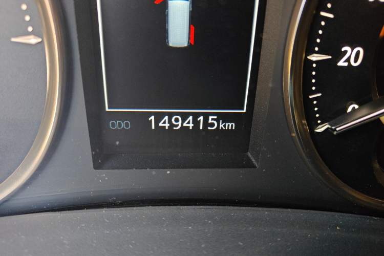 Used Toyota Vellfire 2020 Dual-Engine 2.5L HV Prestige Edition Odometer Close Up