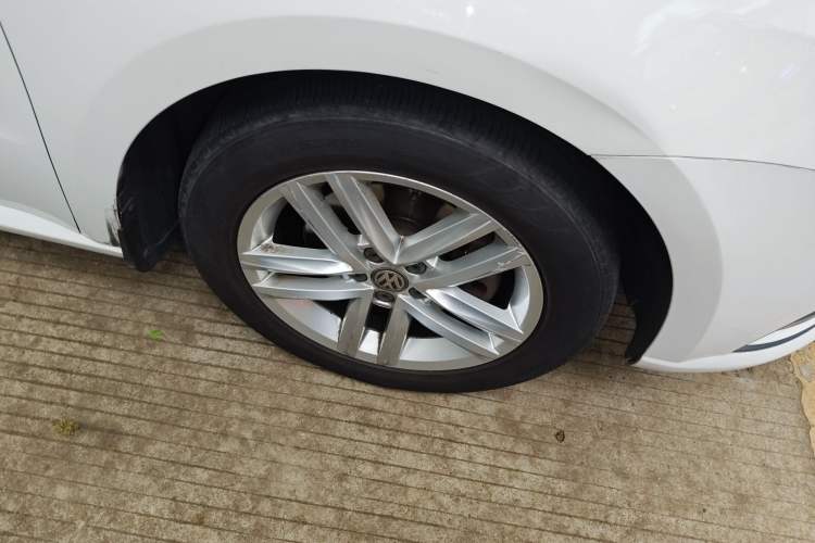 Used Volkswagen Gran Lavida 2017 230TSI DSG Comfort Edition
