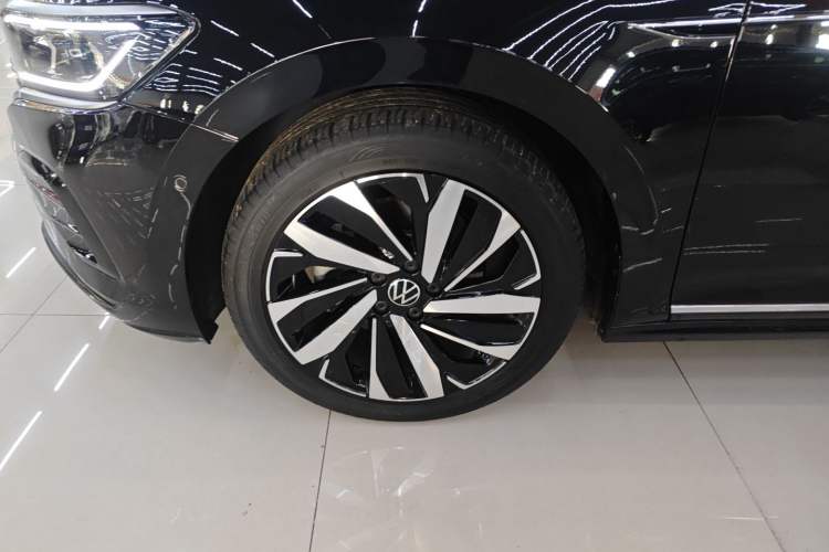 Used Volkswagen Passat 2024 380TSI Dragon Glory Edition