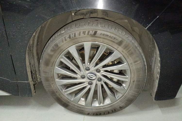 Used GAC Trumpchi M8 2021 Master Series 390T Ultimate Edition Right Front Wheel Hub