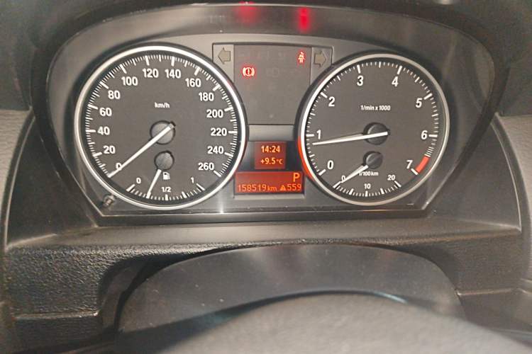 Used BMW X1 2012 sDrive18i Luxury Edition Instrument Cluster