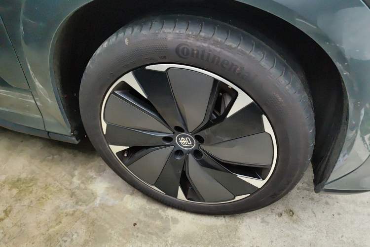 Used BYD Tang L 2025 EV 600KM All-Wheel-Drive LiDAR Flagship Model
