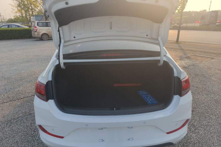 Used Hyundai Celesta 2020 1.6L Automatic GL Enjoyable Edition