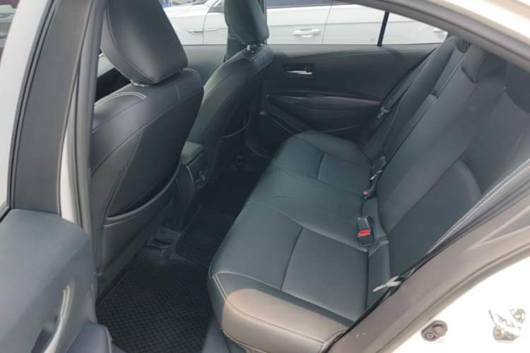 Used Toyota Corolla 2023 1.8L Smart Electric Hybrid Dual-Motor Pioneer Edition Left Rear Seat