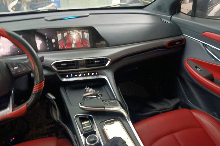 Used CHANGAN UNI-T 2020 1.5T Prestige Version
