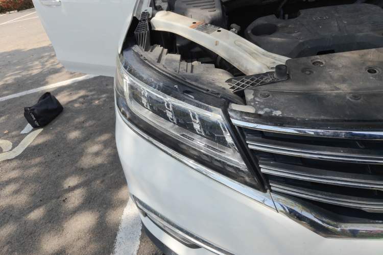 Used Roewe RX5 2019 20T Two-Wheel Drive Automatic 4G Connected Platinum Edition