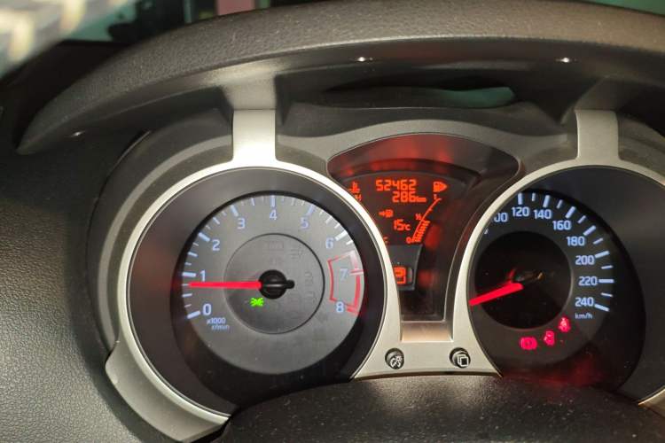 Used Infiniti ESQ 2014 1.6L Spontaneous Edition