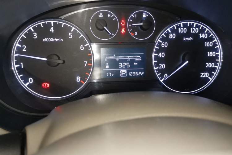 Used Nissan Tiida 2011 1.6L CVT Comfort Model Odometer Close Up