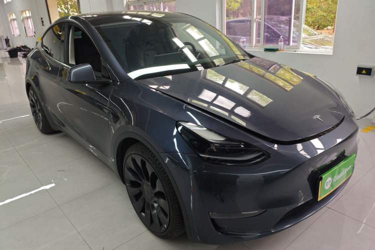 Used Tesla Model Y 2021 Performance High-Performance All-Wheel-Drive Version Front Right 45 Deg