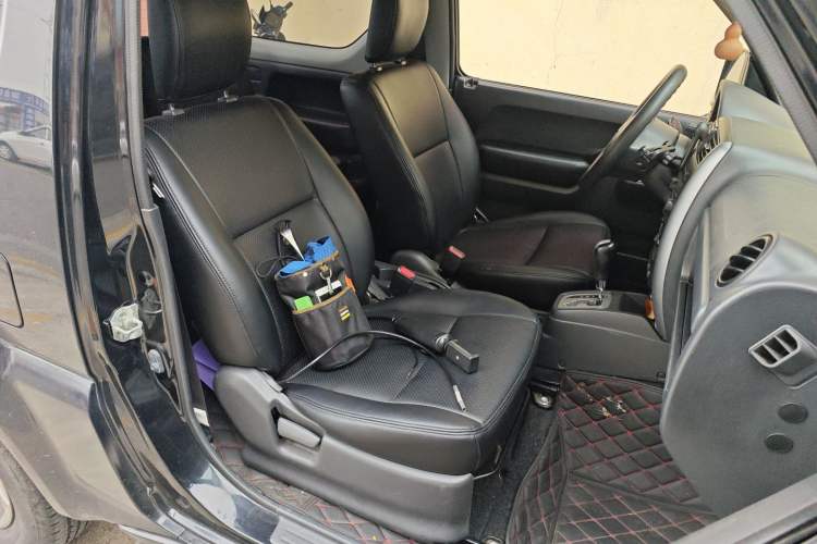 Used Suzuki Jimny 2015 1.3 AT JLX