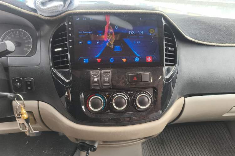 Used FORTHING Lingzhi 2015 M3 1.6L 7-Seater Comfort Model