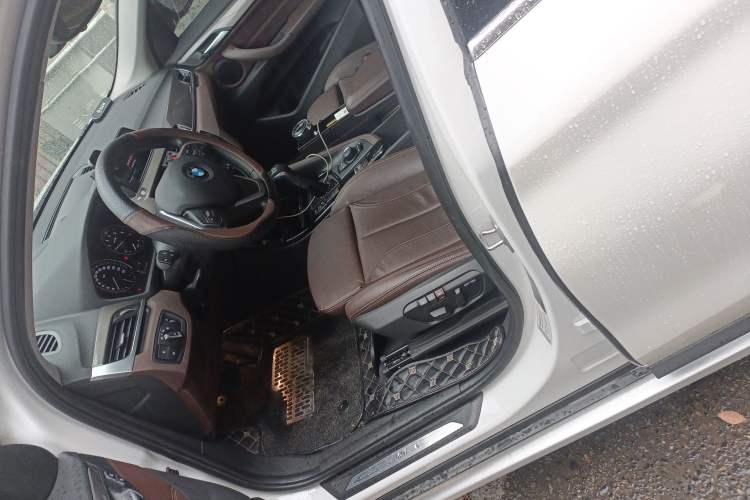 Used BMW X1 2018 sDrive18Li Luxury Model
