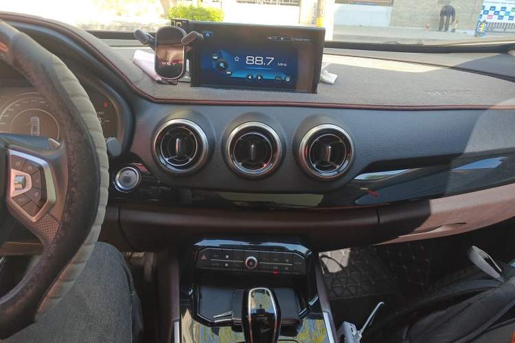 Used Wey VV7 2017 2.0T Ultra-Luxury Version
