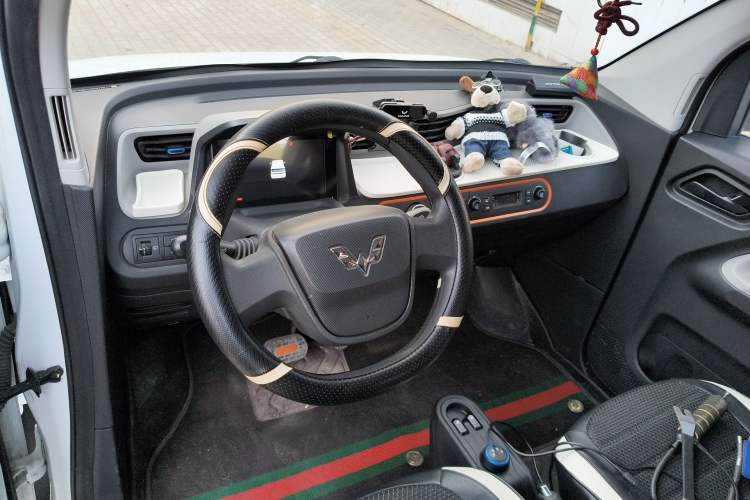 Used Wuling Hongguang MINIEV 2020 Enjoyment Model Lithium Iron Phosphate
