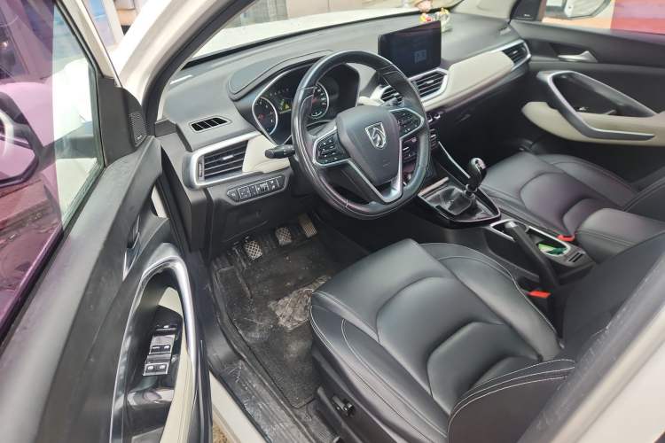 Used Baojun 530 2018 1.5T Manual Prestige Version China V