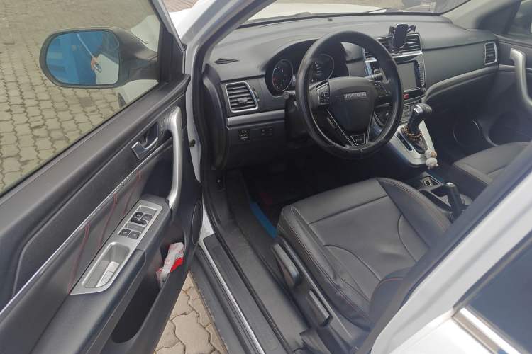 Used Haval M6 2019 1.5T DCT Two-Wheel Drive Value Edition China VI Standard
