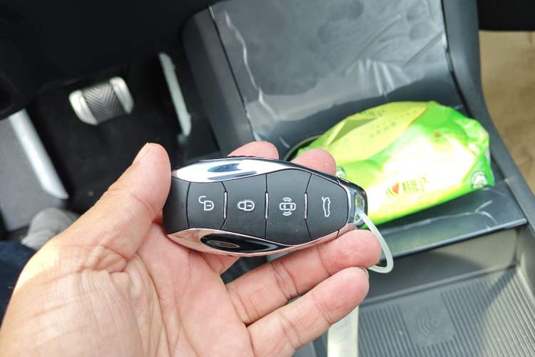 Used Hongqi EH7 2025 600 Smart Selection Edition
