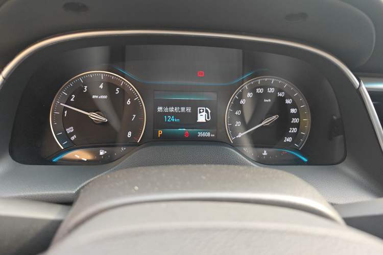 Used Buick GT 2019 15T Dual-Clutch Connected Elite Model China VI Odometer Close Up