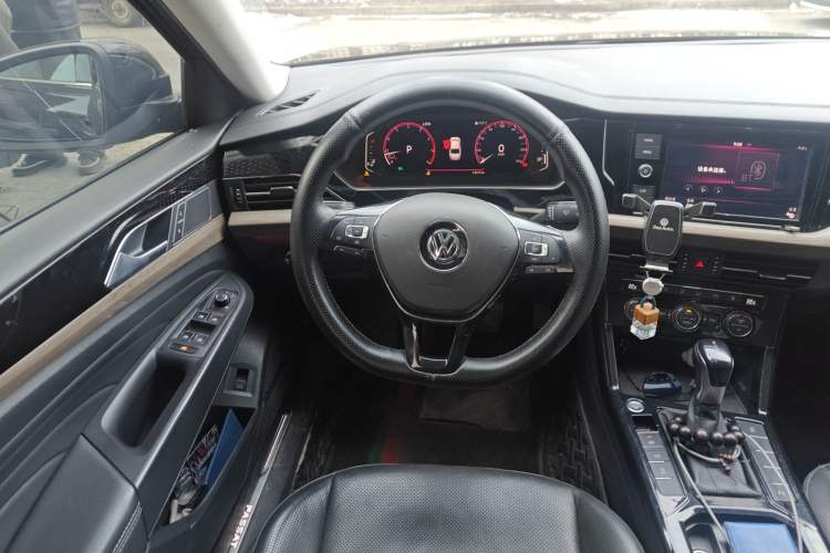 Used Volkswagen Passat 2019 330TSI Luxury Edition China V Standard