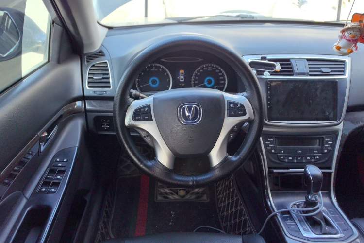 Used CHANGAN Raeton 2014 1.8T Automatic Prestige Anniversary Edition China V Standard Steering Wheel