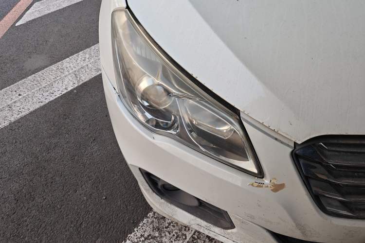 Used Suzuki Alivio 2015 1.6L Manual Comfort Model Right Front Headlight