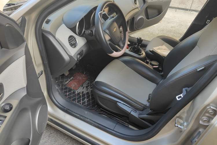 Used Chevrolet Cruze 2013 1.6L SE MT
