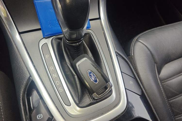 Used Ford Edge 2018 EcoBoost 245 Two-Wheel-Drive Titanium 7-Seater China V Standard Vehicle Key