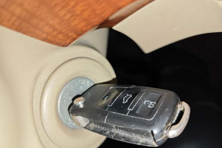 Used Nissan Sylphy 2009 1.6XE Automatic Comfort Edition Vehicle Key