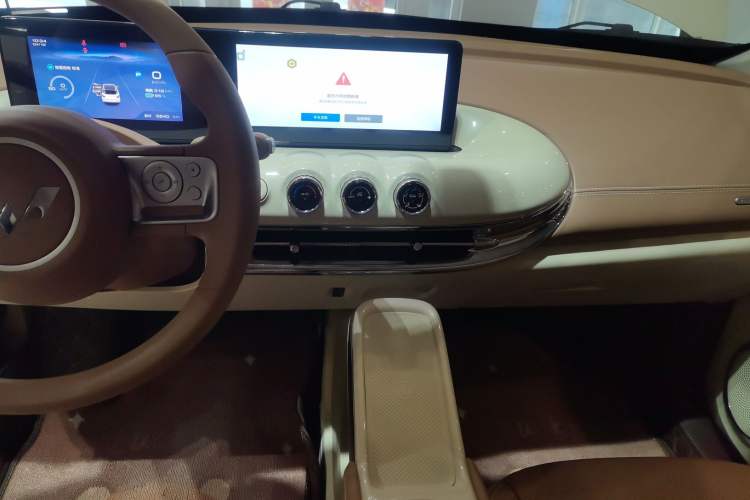 Used Wuling Bingo 2025 333 km Lingxi Connected Version Audio And AC Panel