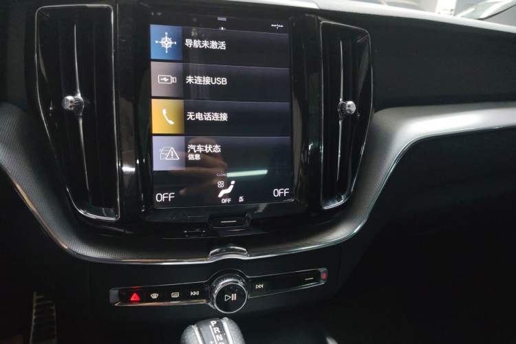 Used Volvo XC60 2019 T5 4x4 Zhiyuan Sport Edition China V Standard Audio And AC Panel