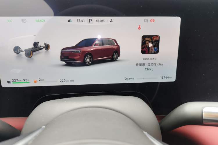 Used Hima AITO M8 2025 Extended-Range Ultra Version 53.4 kWh 6-Seater Edition
