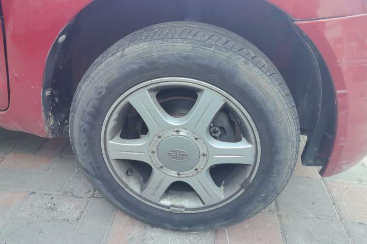 Used FAW Weizhi V2 2010 1.3L Manual Luxury Version Right Front Wheel Hub